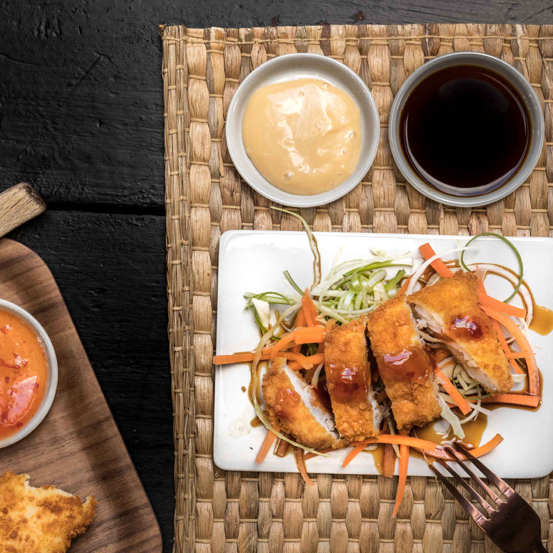 Sprø torsk med friske grønnsaker og soyamajones