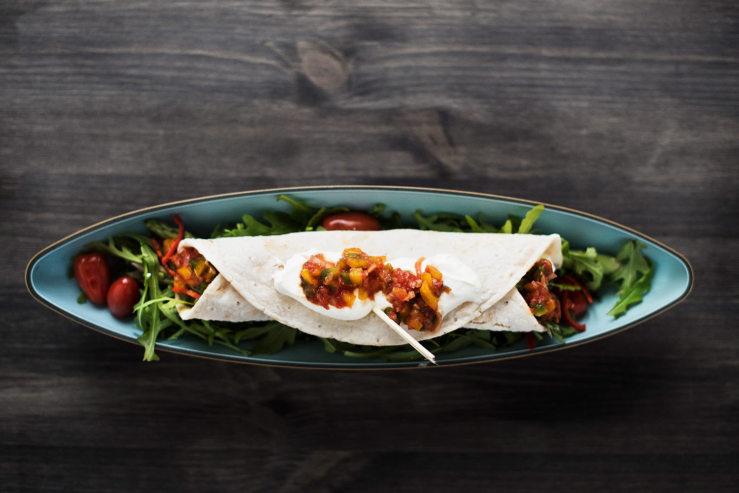 Wraps med salsa, torsk og sei